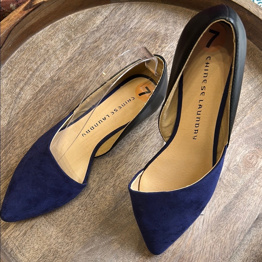 Chinese Laundry Blue Pointed Toe Flats
